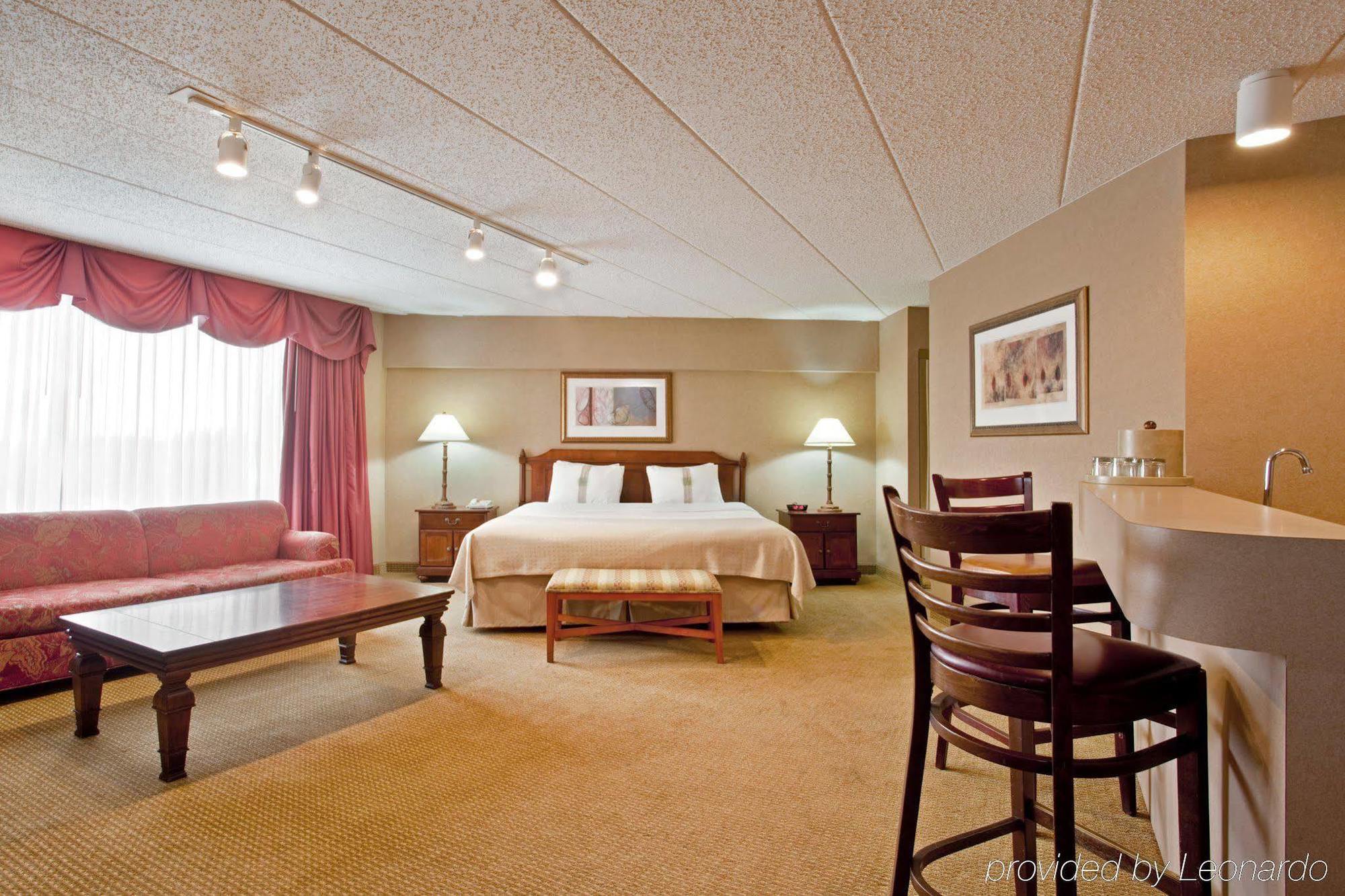 Holiday Inn Chicago Nw Crystal Lk Conv Ctr, An Ihg Hotel Crystal Lake Habitación foto